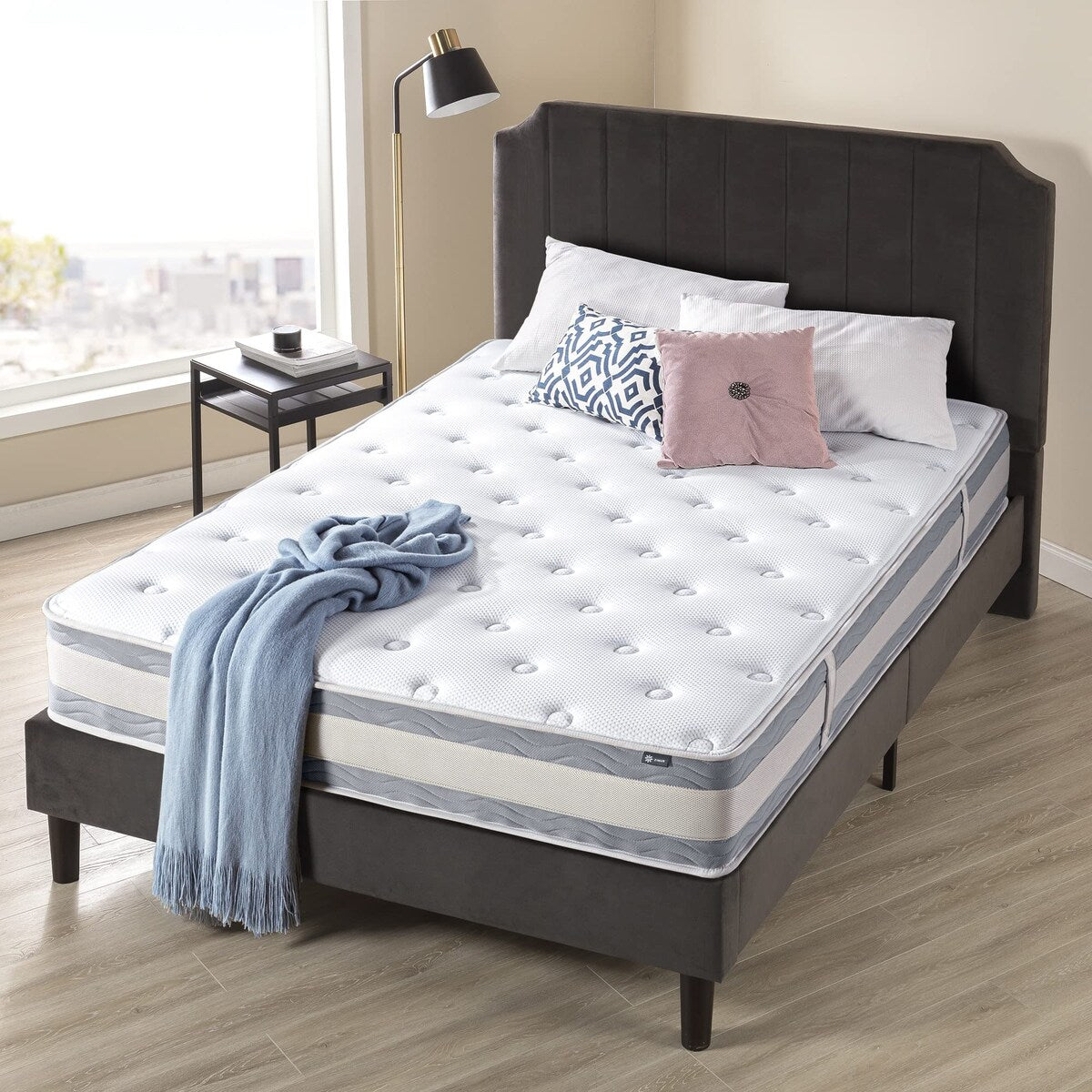 10 Inch Comfort Support Hybrid Quilted Mattress, Pocket Innersprings for Motion Isolation, Edge Support, Queen, White