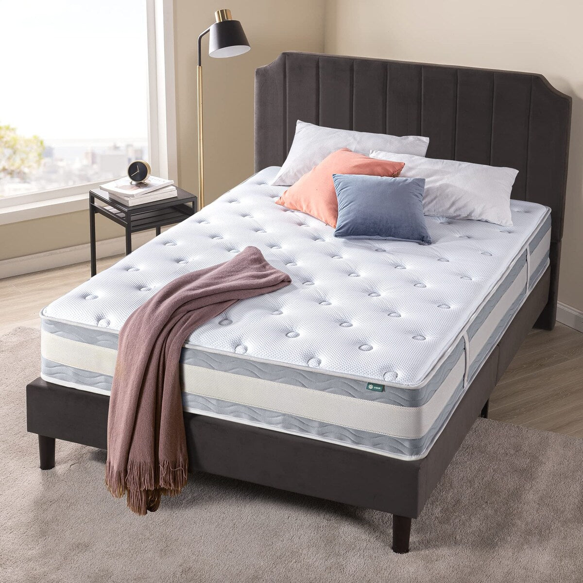 12 Inch Comfort Support Cooling Hybrid Quilted Mattress, Pocket Innersprings for Motion Isolation, Edge Support, Queen, White