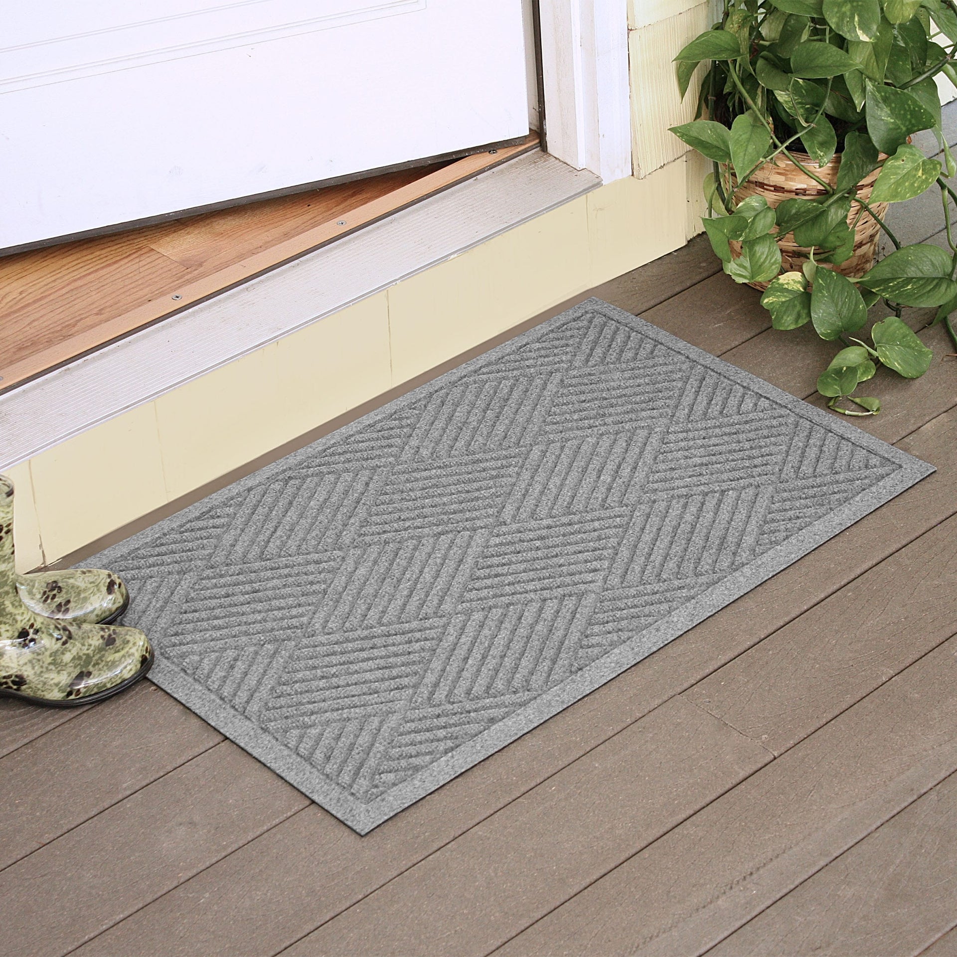 WaterHog Diamonds Indoor Outdoor Door Mat